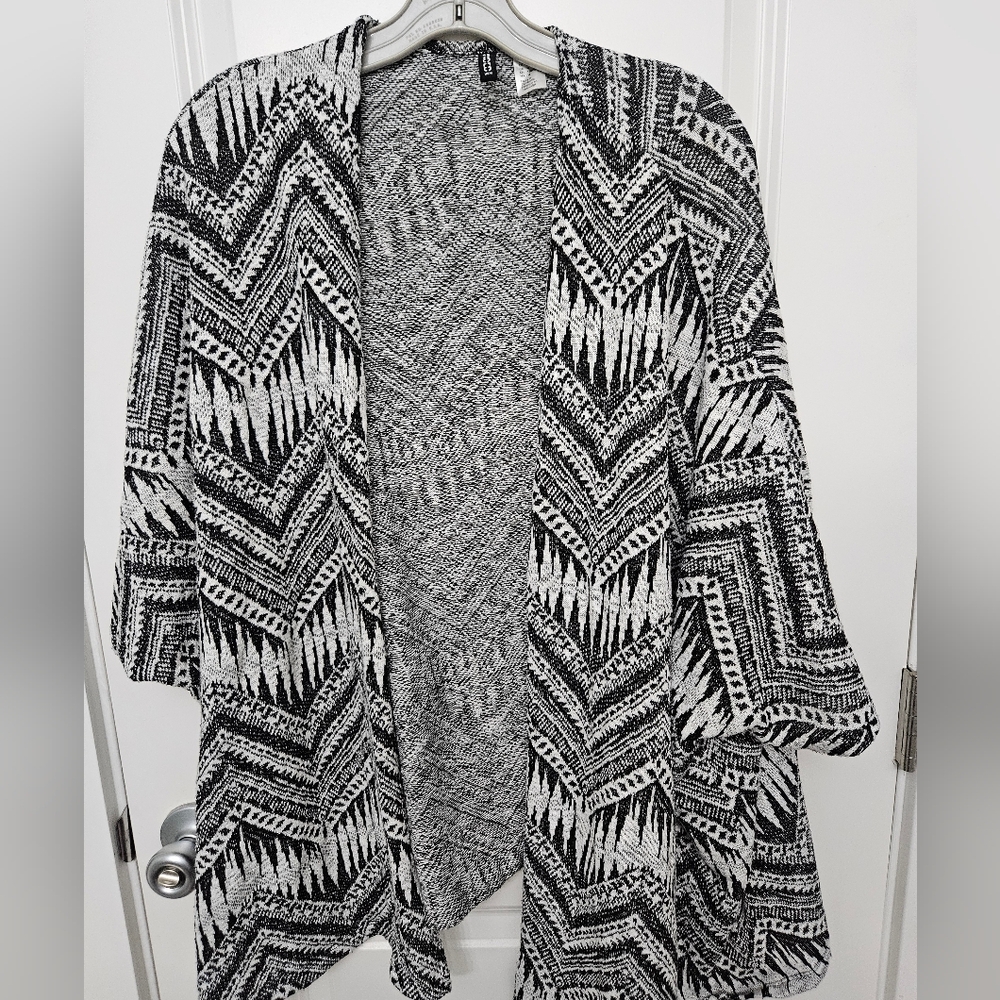 H&M Divided cardigan Medium